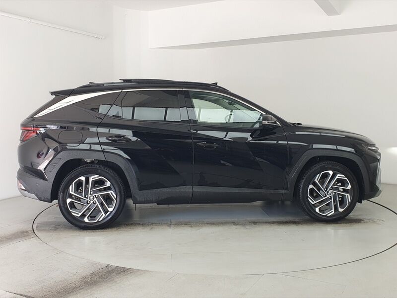 More views of Hyundai Tucson