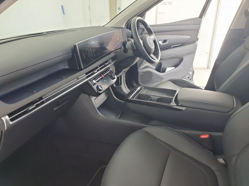More views of Hyundai Tucson