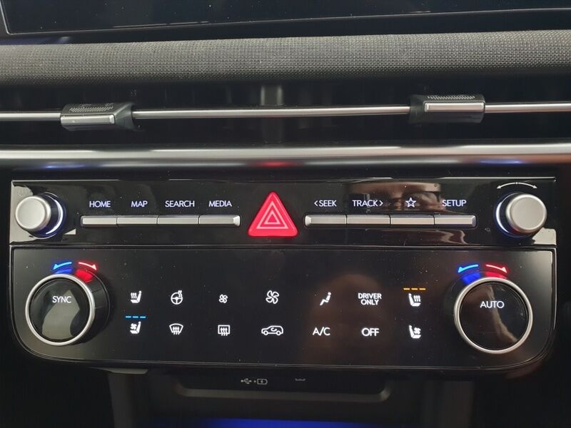 More views of Hyundai Tucson