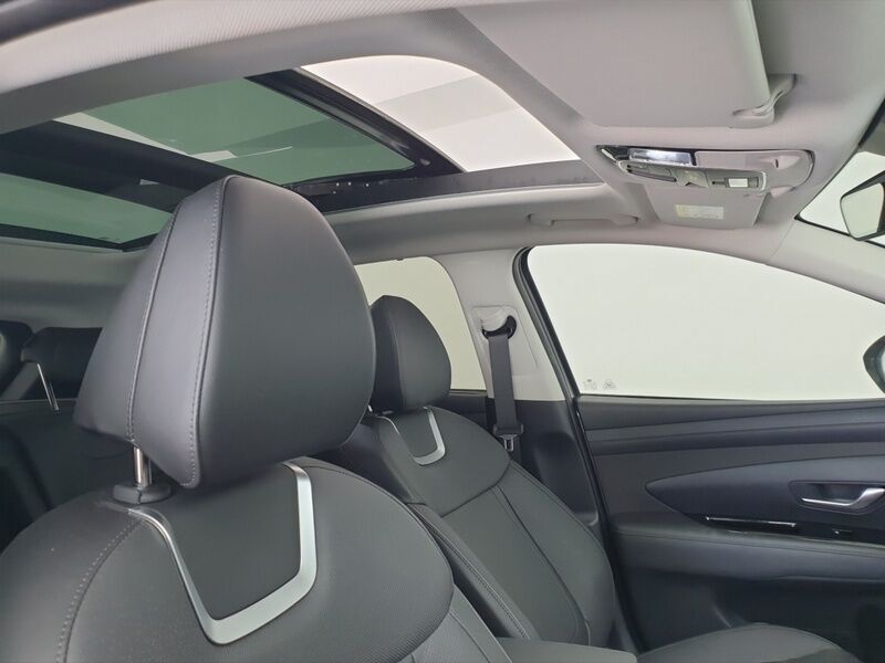 More views of Hyundai Tucson