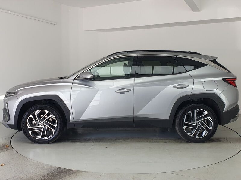 More views of Hyundai Tucson