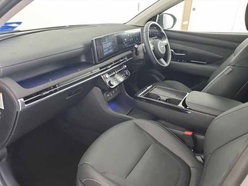 More views of Hyundai Tucson