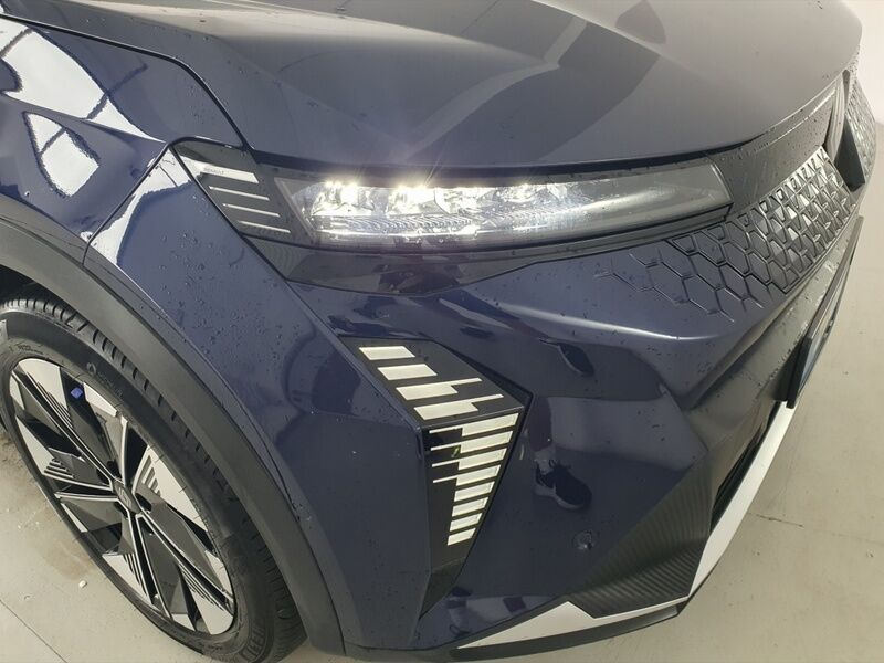 More views of Renault Scenic