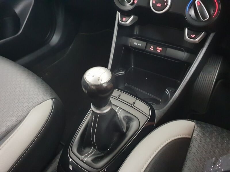 More views of Kia Picanto