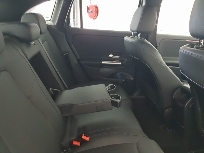 More views of Mercedes-Benz EQA
