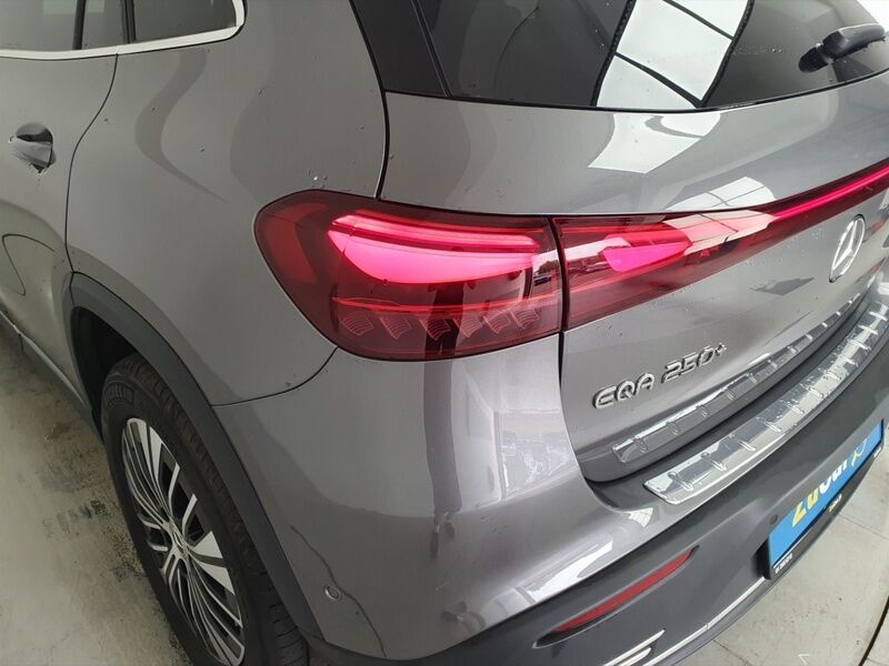More views of Mercedes-Benz EQA