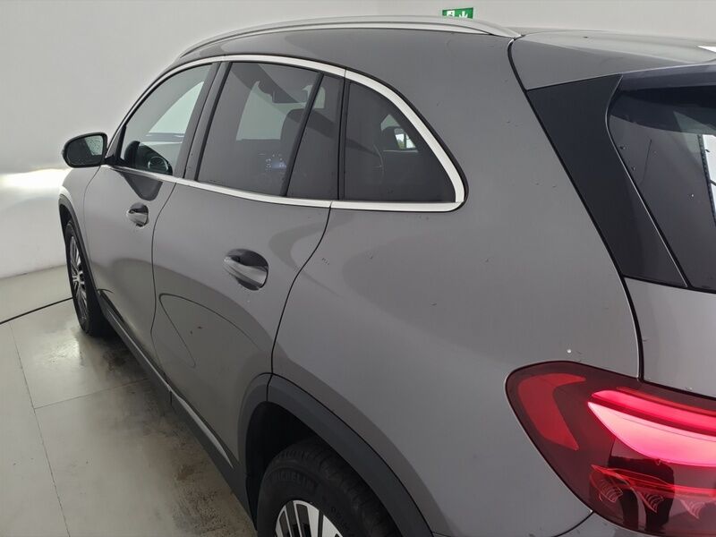 More views of Mercedes-Benz EQA