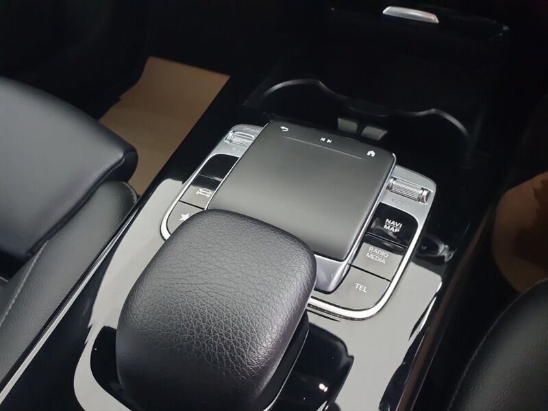 More views of Mercedes-Benz CLA