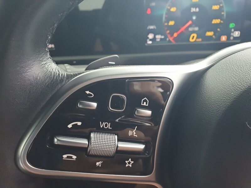 More views of Mercedes-Benz CLA