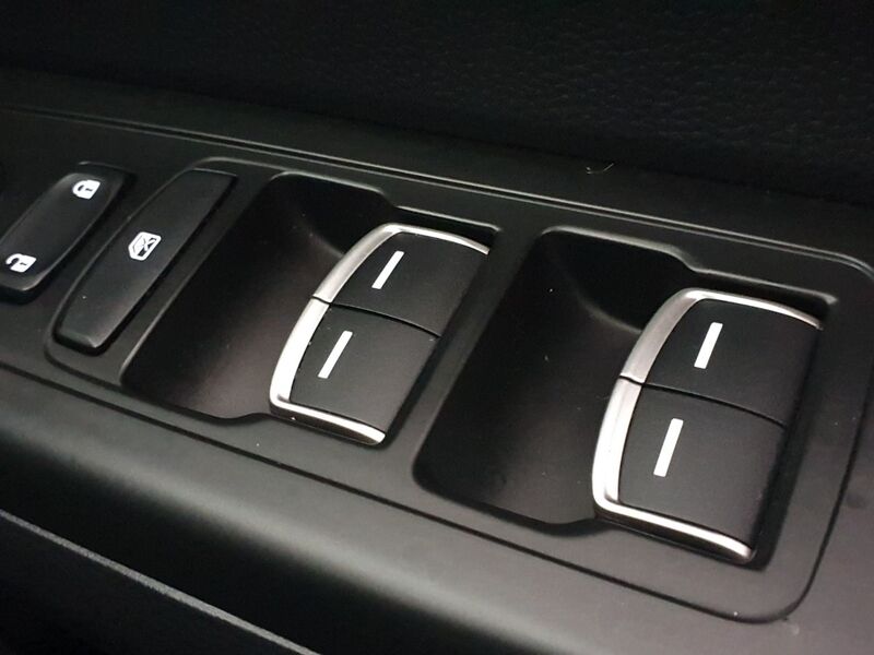 More views of Honda CR-V