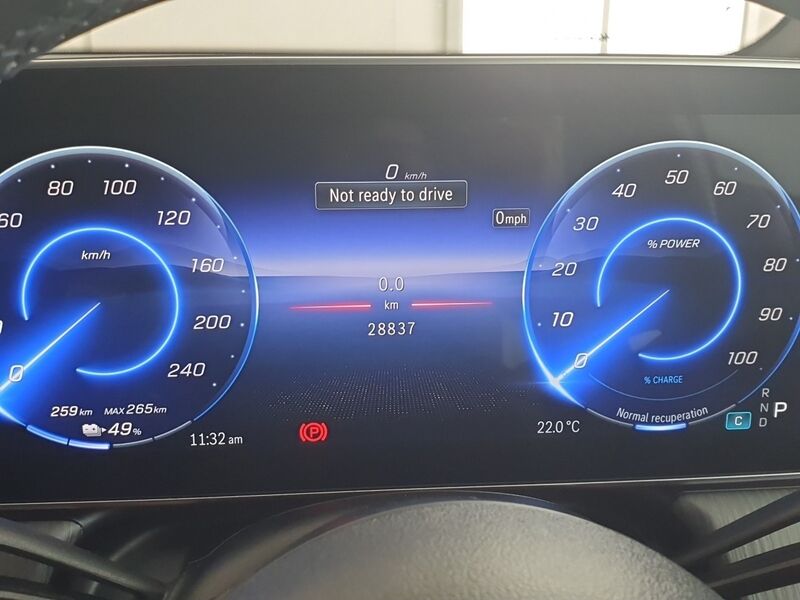 More views of Mercedes-Benz EQE