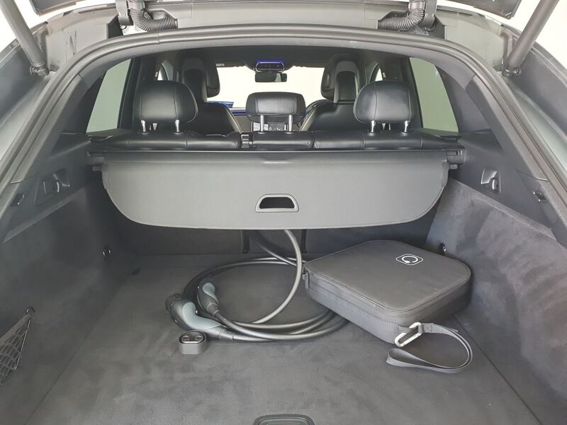 More views of Mercedes-Benz EQE
