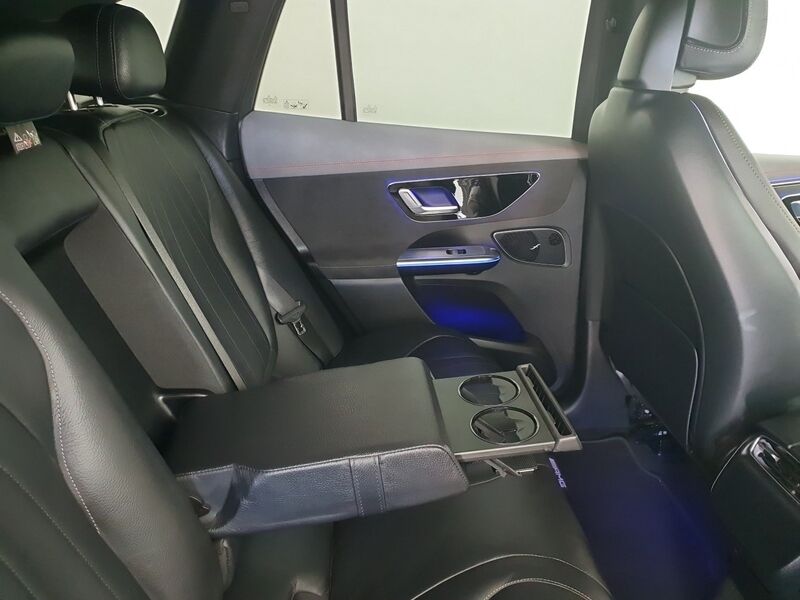 More views of Mercedes-Benz EQE