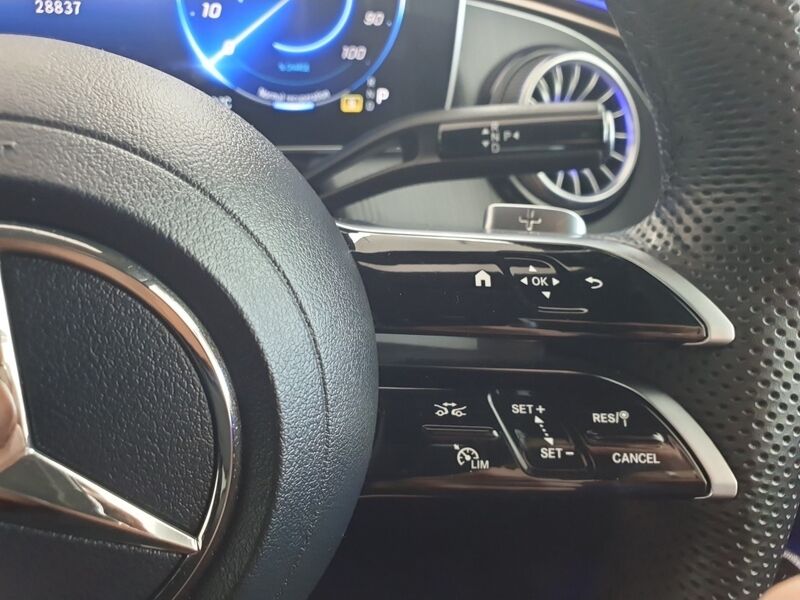 More views of Mercedes-Benz EQE