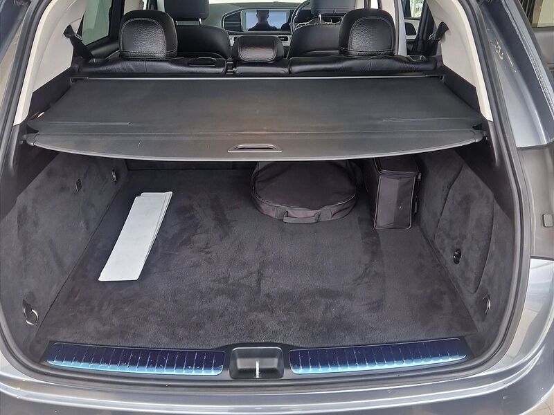 More views of Mercedes-Benz GLE