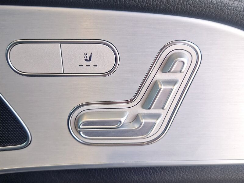 More views of Mercedes-Benz GLE