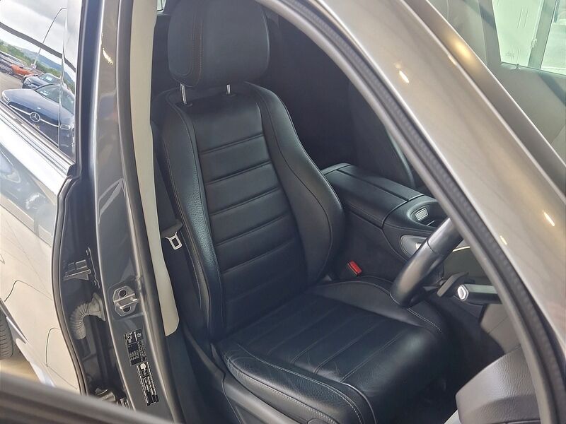 More views of Mercedes-Benz GLE