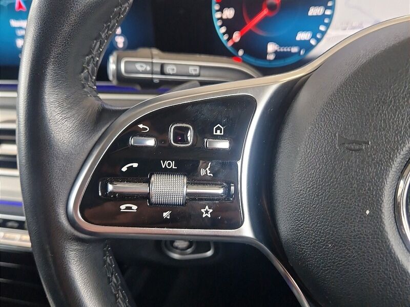 More views of Mercedes-Benz GLE