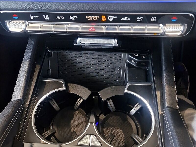 More views of Mercedes-Benz GLE