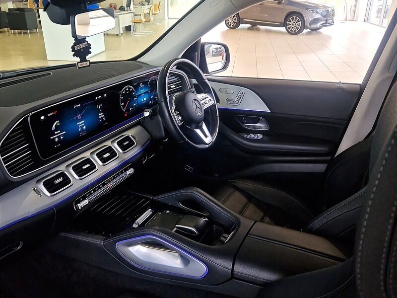 More views of Mercedes-Benz GLE