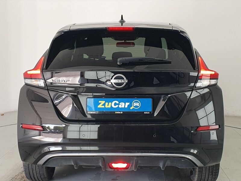 More views of Nissan Leaf