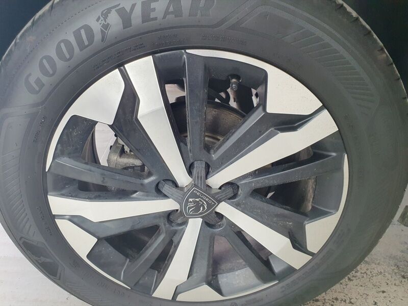 More views of Peugeot Rifter