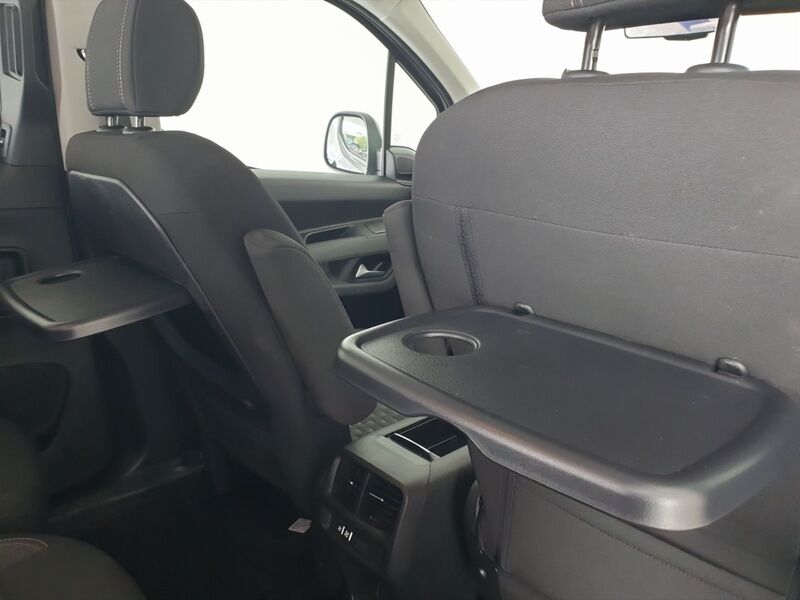 More views of Peugeot Rifter