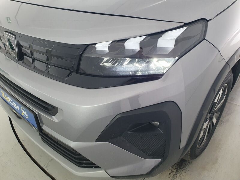 More views of Peugeot Rifter