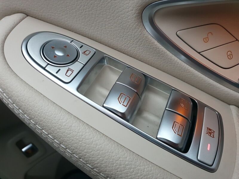 More views of Mercedes-Benz C-Class