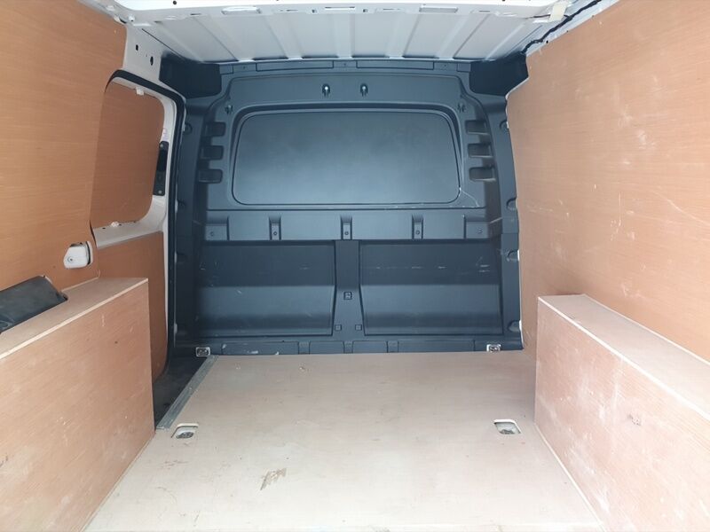 More views of Volkswagen Caddy