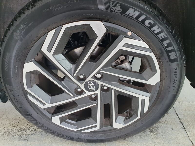 More views of Hyundai Tucson