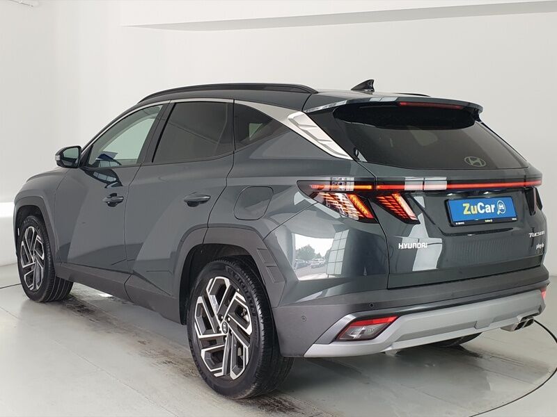 More views of Hyundai Tucson