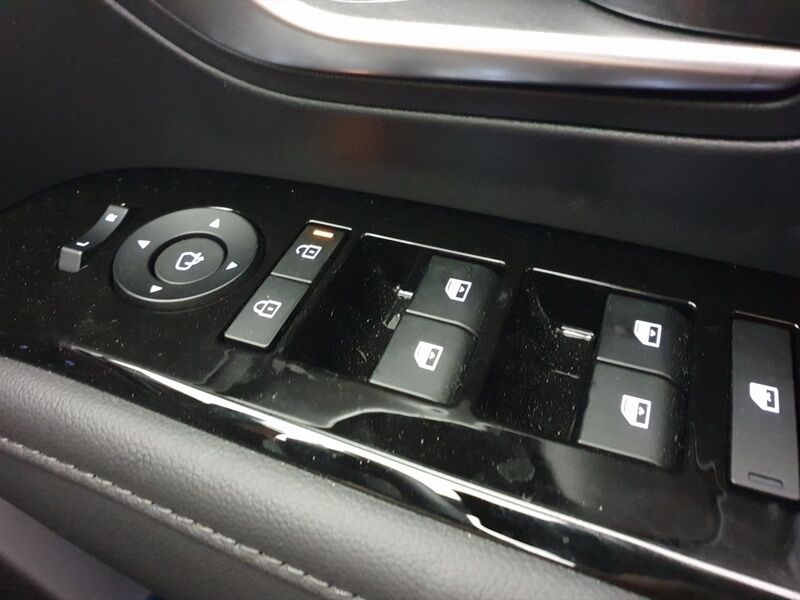 More views of Hyundai Tucson
