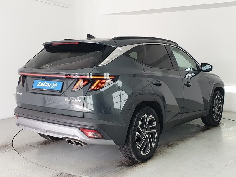 More views of Hyundai Tucson