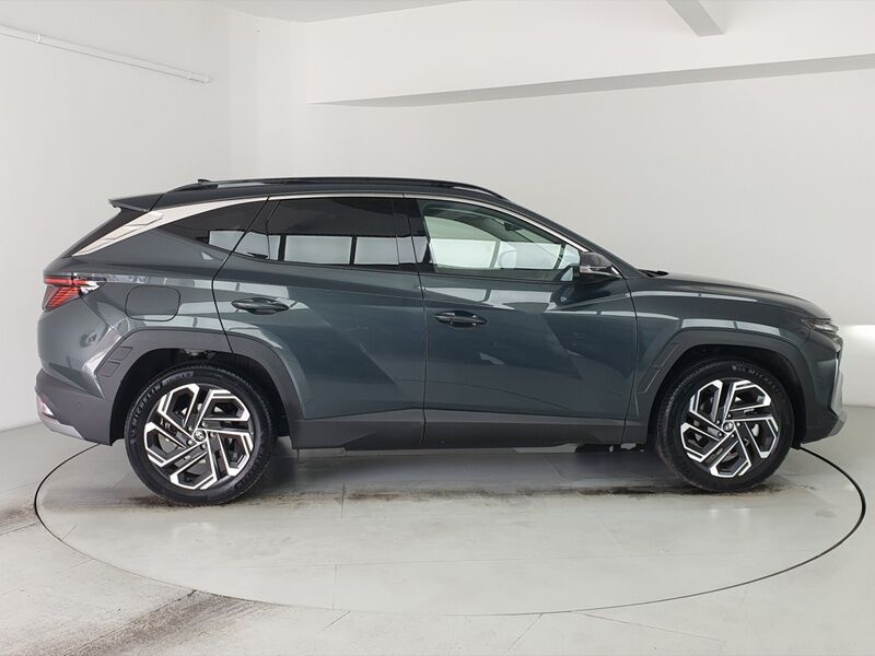 More views of Hyundai Tucson