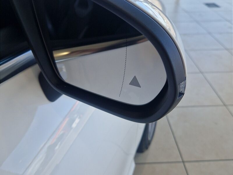 More views of Mercedes-Benz CLA