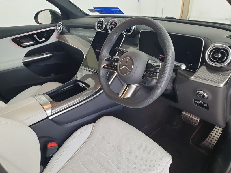 More views of Mercedes-Benz 300