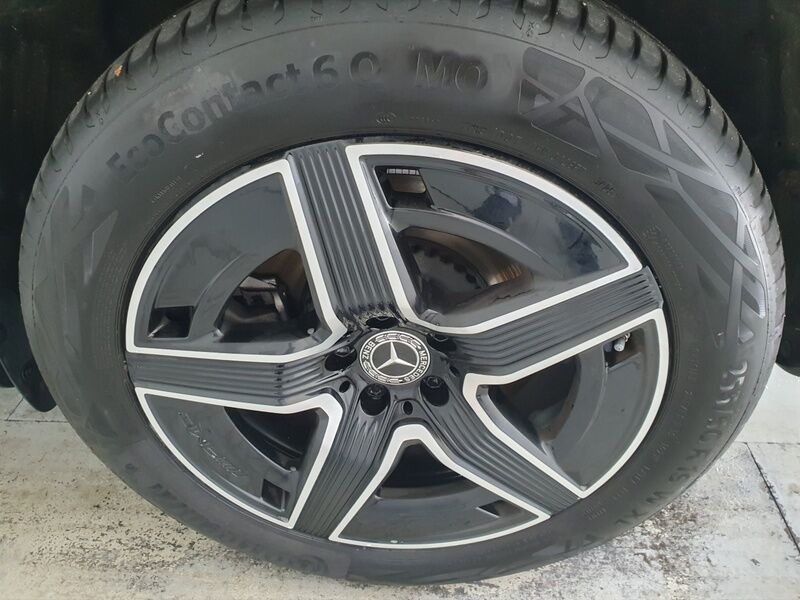 More views of Mercedes-Benz 300
