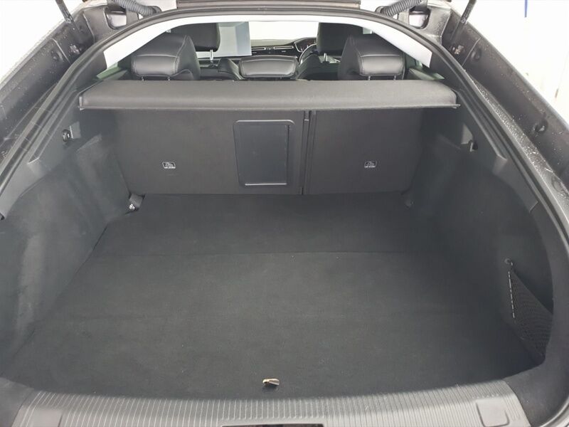 More views of Peugeot 508