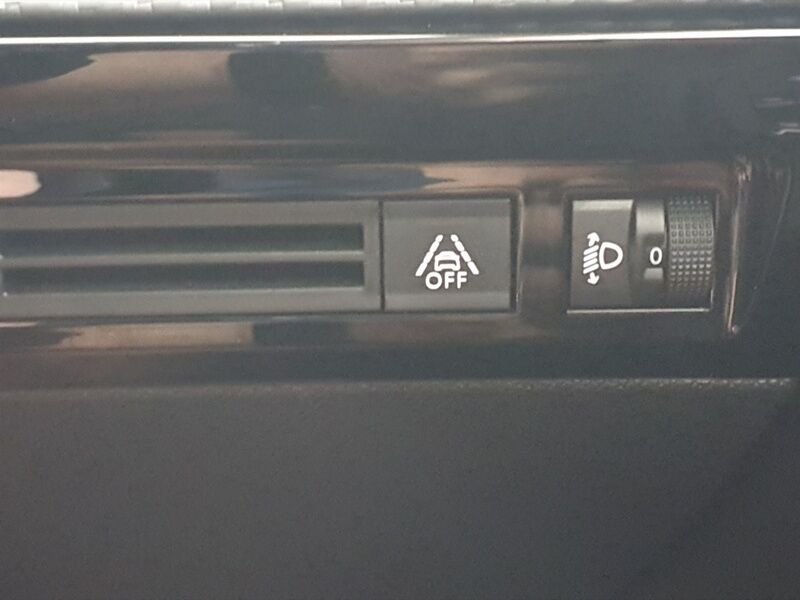More views of Peugeot 508