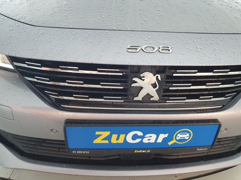 More views of Peugeot 508