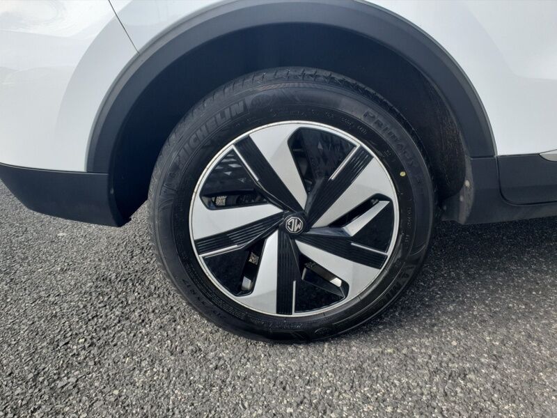 More views of MG ZS