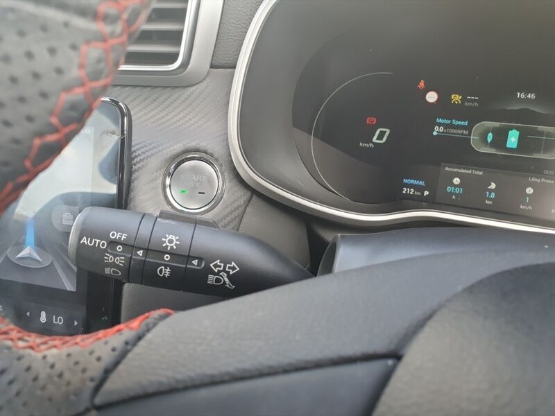 More views of MG ZS