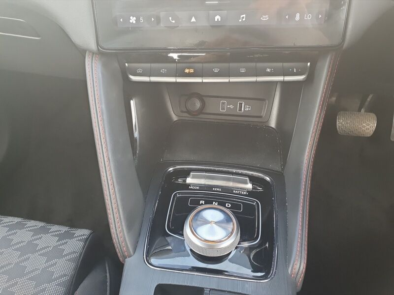 More views of MG ZS