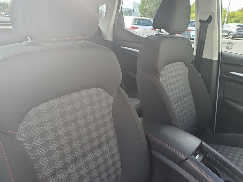 More views of MG ZS