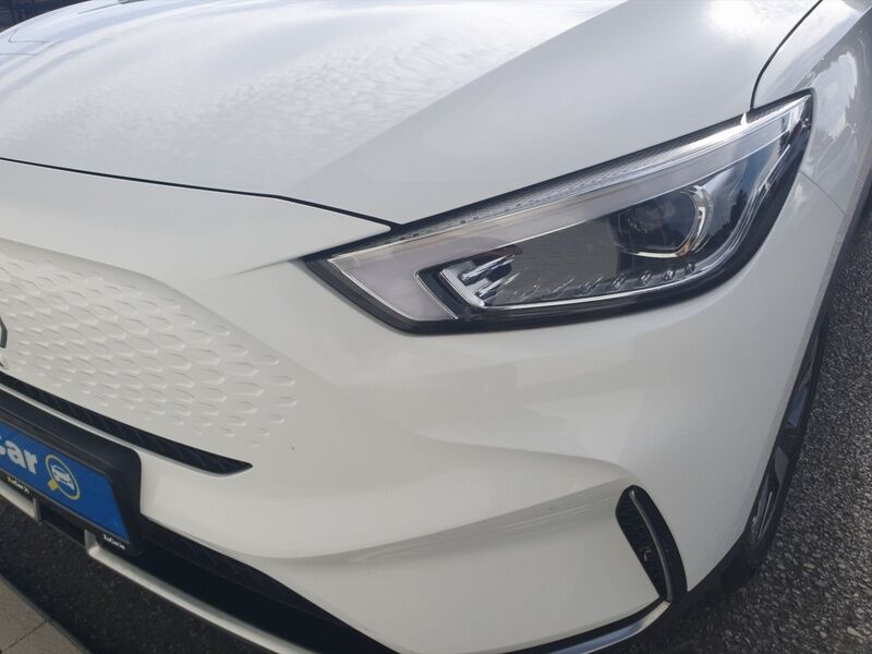 More views of MG ZS