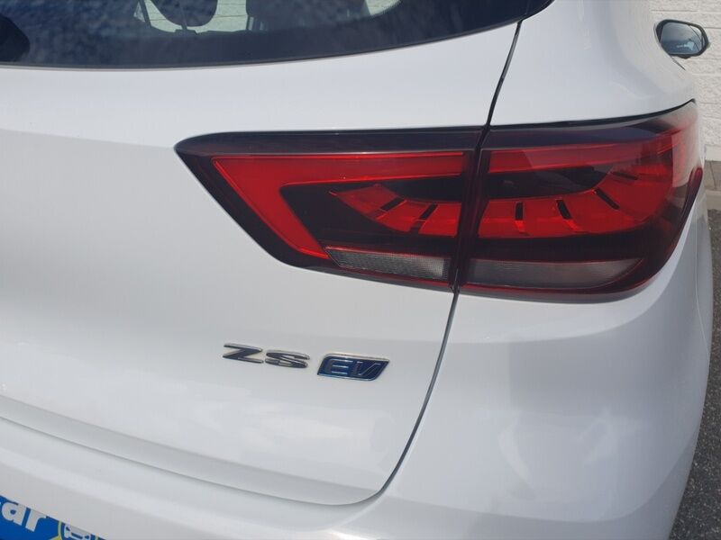 More views of MG ZS