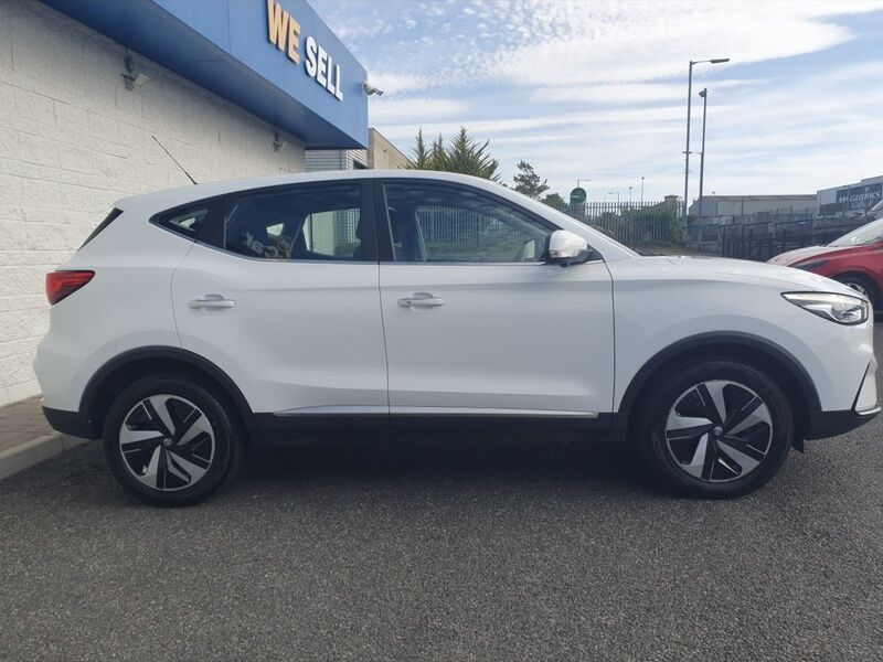 More views of MG ZS