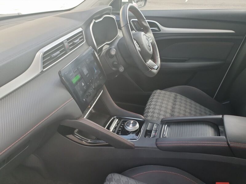 More views of MG ZS