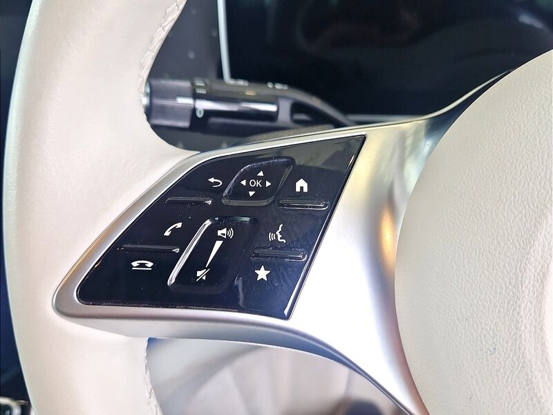 More views of Mercedes-Benz EQE